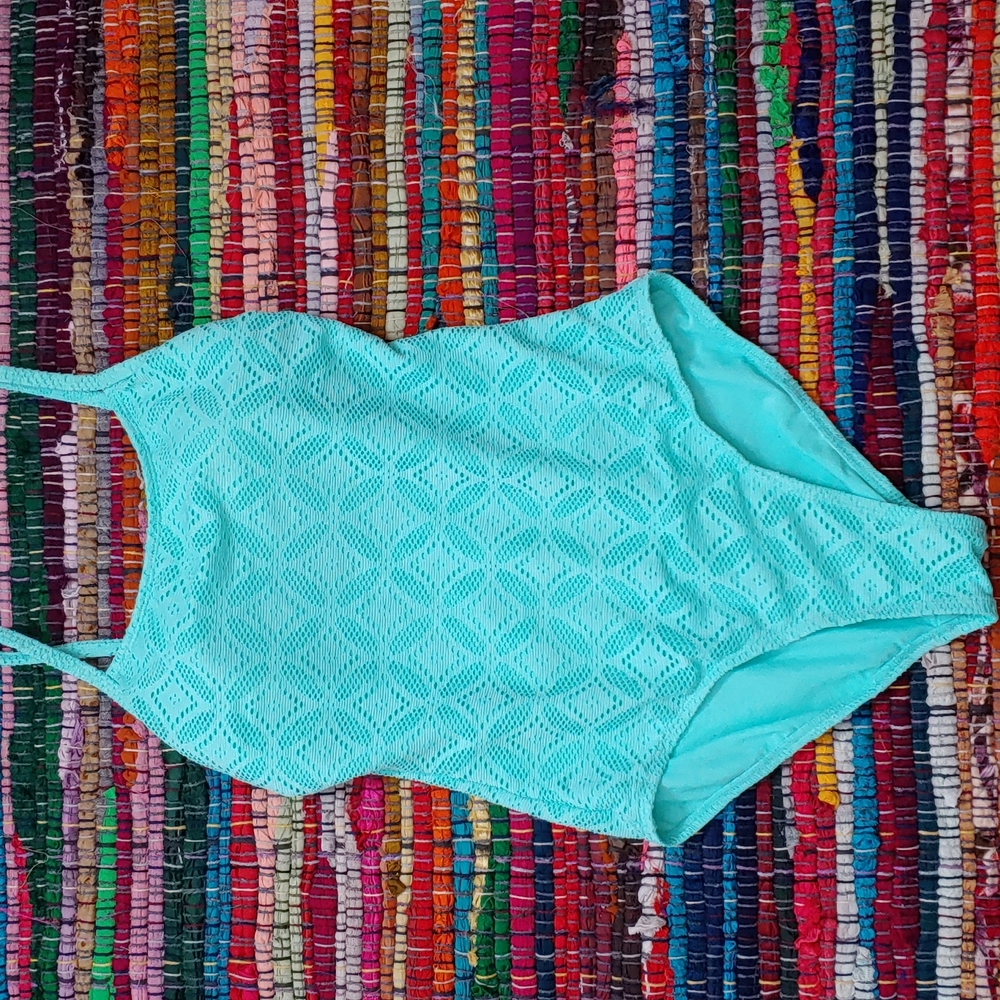 Catalina size 8/10 women green one piece